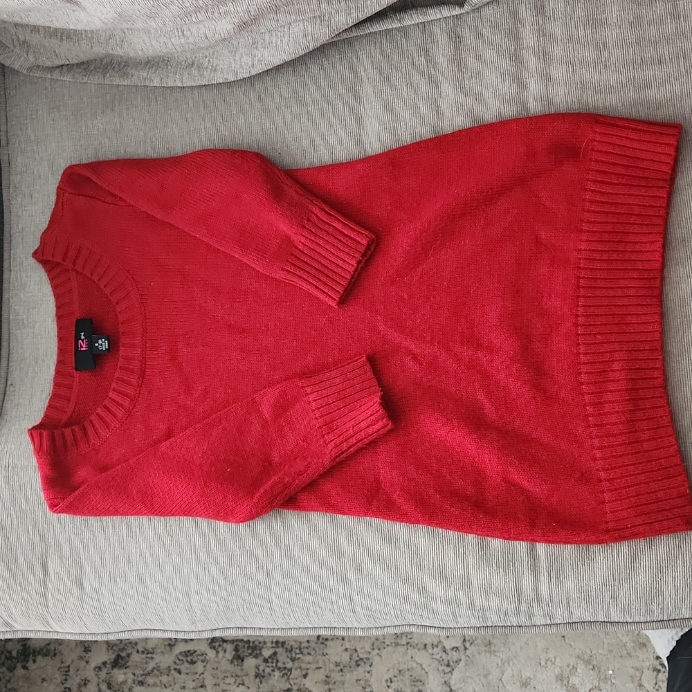 iZ girl red tunic